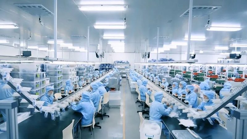 老人家用医疗器械应具备易用性，方便老人操作。以下是一些建议：